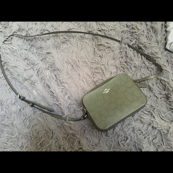 Coach purse green - Picture 2 of 2